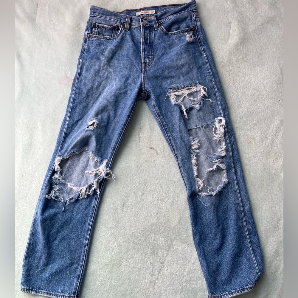 Levi wedgie straight pants